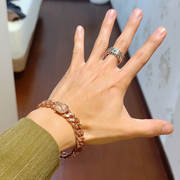 ✨✨✨Excellent Used Condition Gucci bracelet - Picture 3 of 9